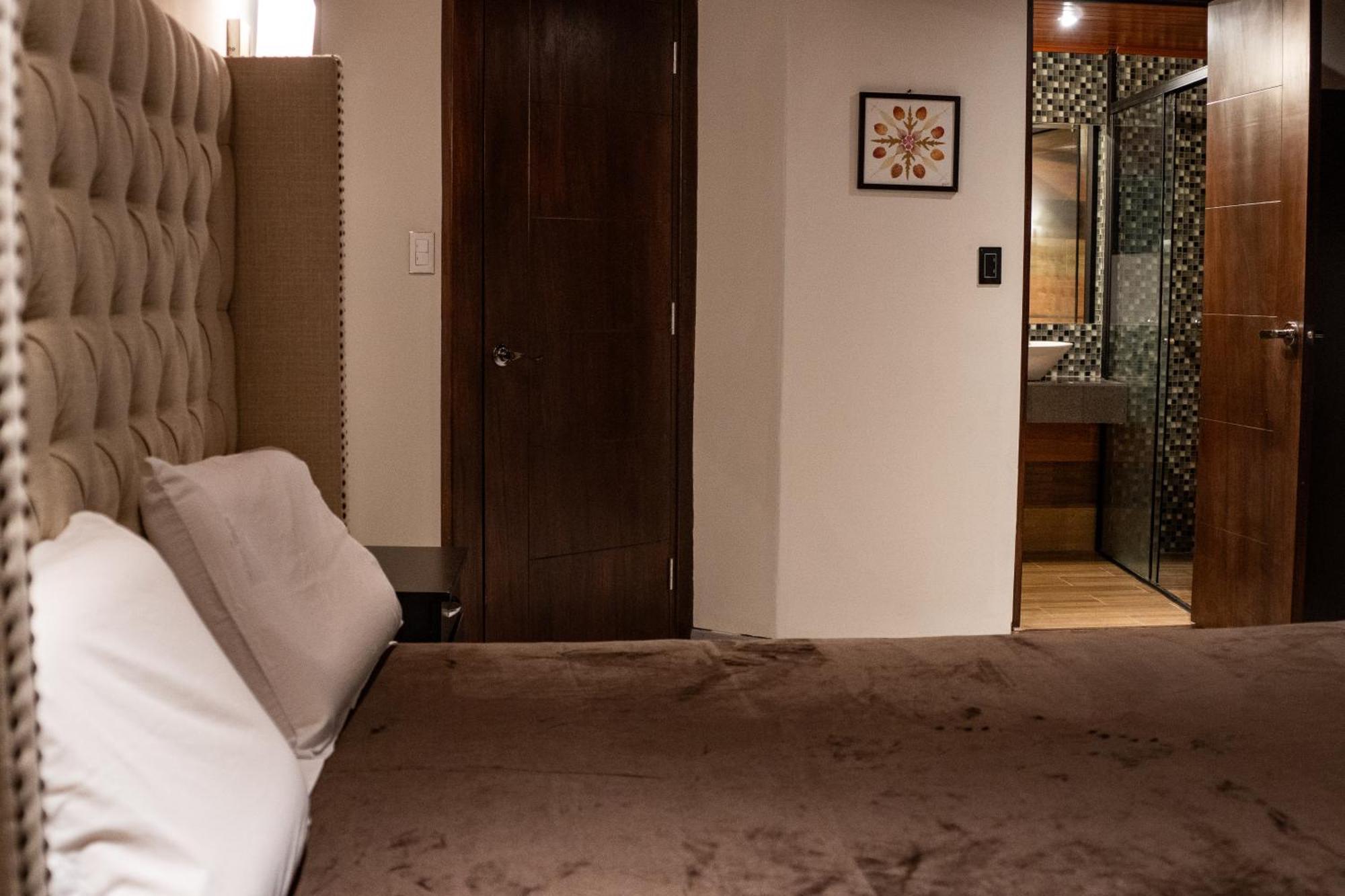 Hotel California ウルバンバ エクステリア 写真